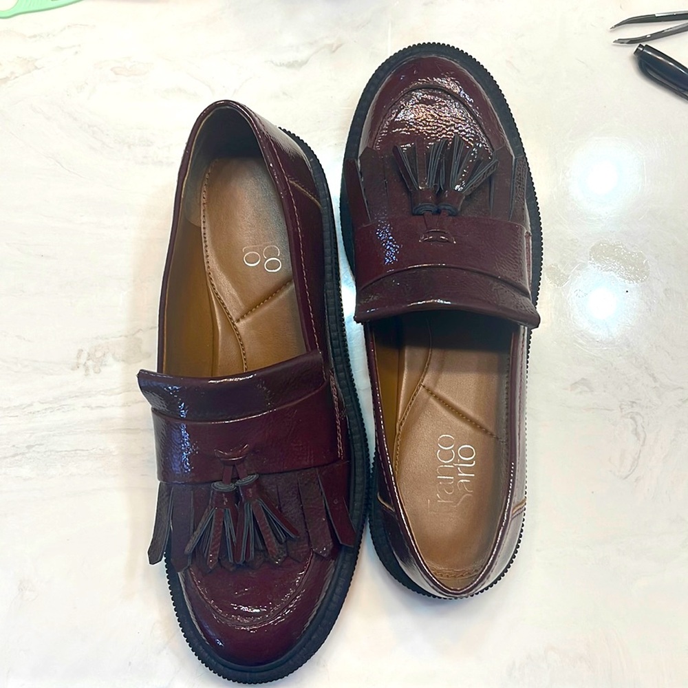 Patent leather look. Burgundy. 9.5 women. Great condition.